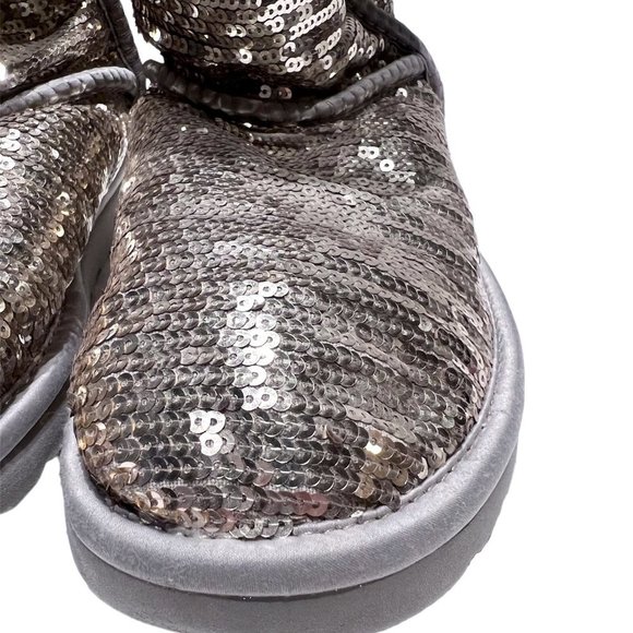Gold Glitter Classic Ugg Boots Size 7 Great Condition F19012D Comfy & Stylish - Picture 11 of 13